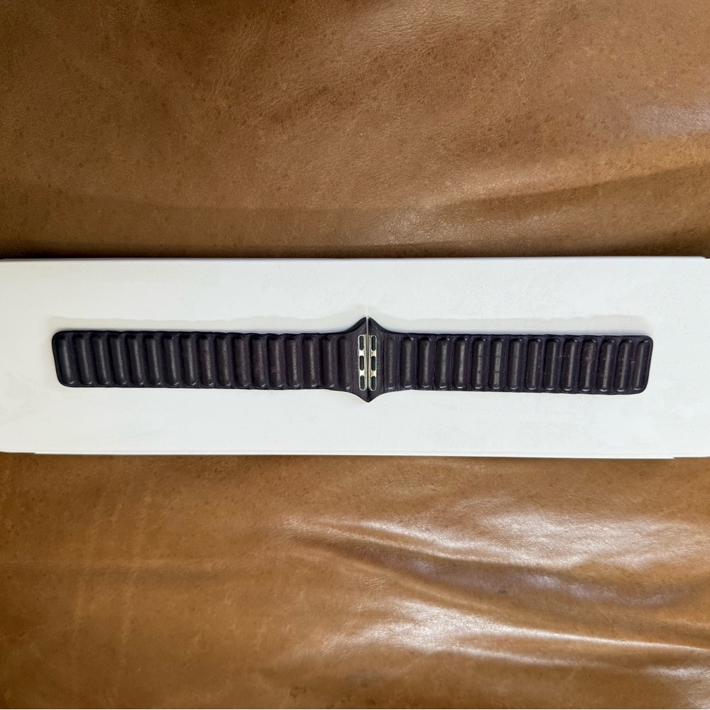 Apple watch 40/41/42 mm dark cherry leather loop
